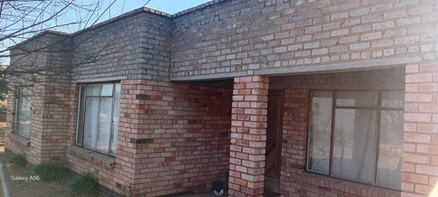 3 Bedroom Property for Sale in Rustenburg Rural North West